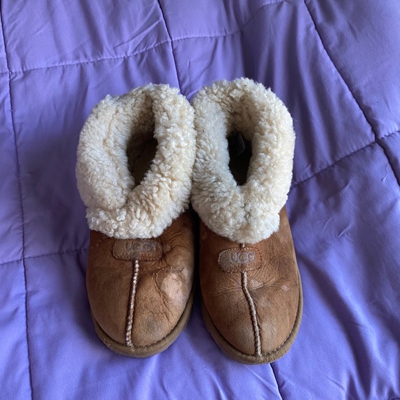 UGG sheepskin slippers main image 6
